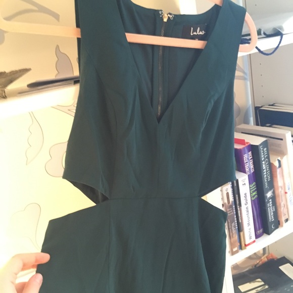 Lulu’s green cutout dress - Picture 2 of 4
